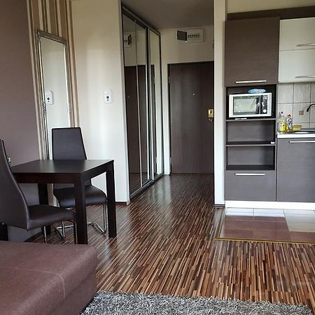 Sunlight Studio Apartment 오라데아 외부 사진