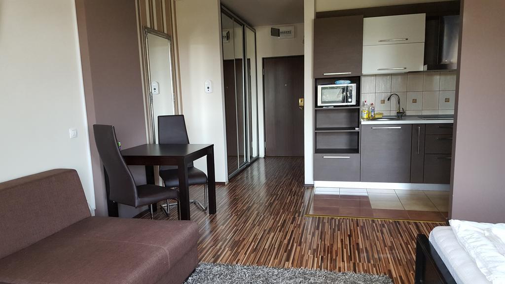Sunlight Studio Apartment 오라데아 외부 사진