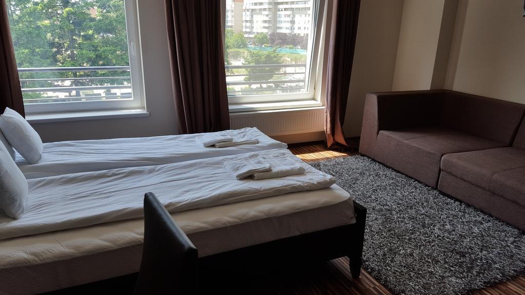 Sunlight Studio Apartment 오라데아 외부 사진