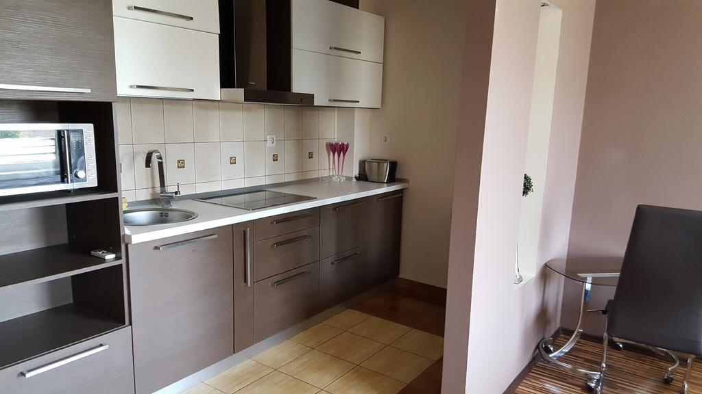 Sunlight Studio Apartment 오라데아 외부 사진